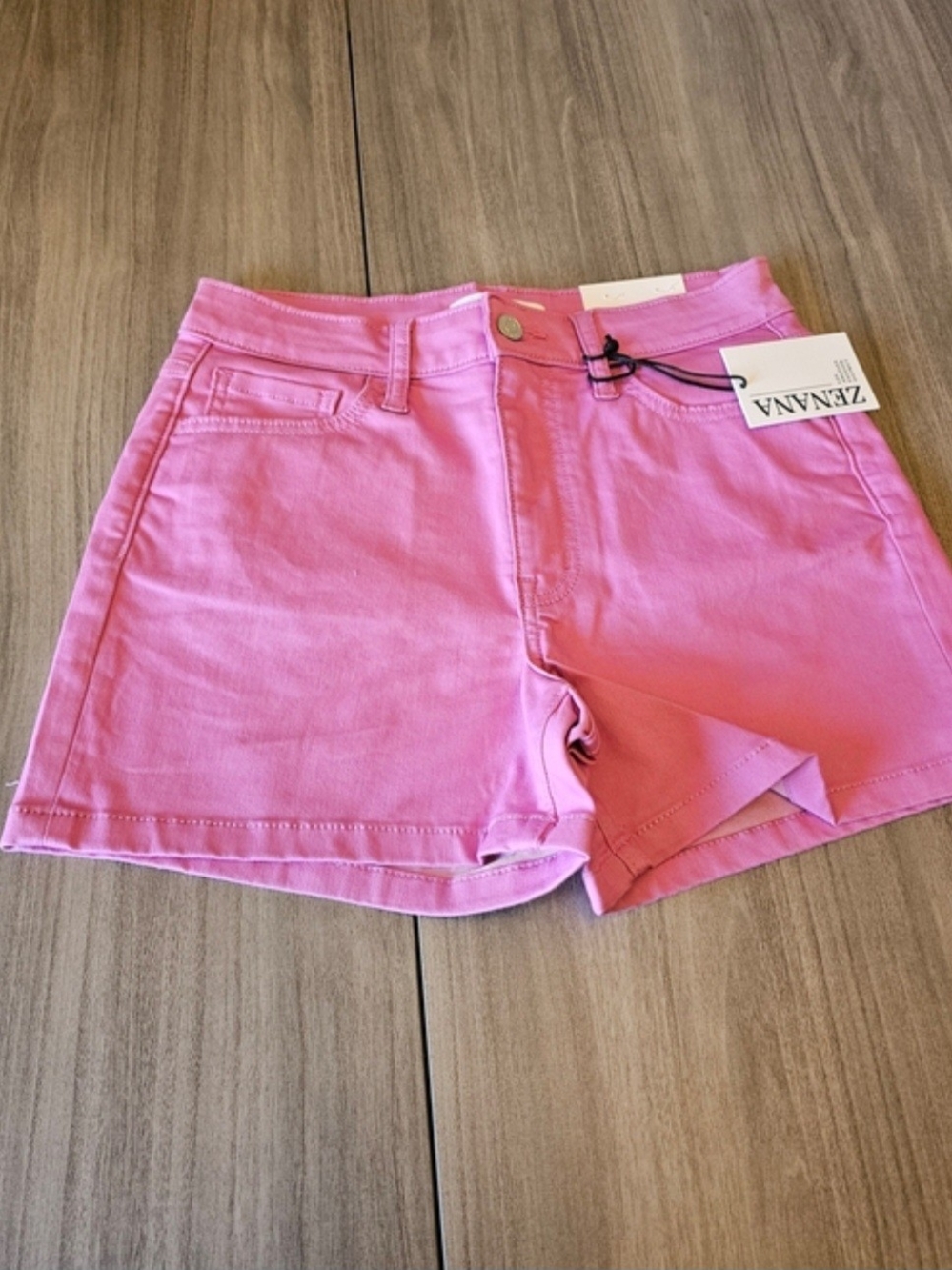 Zenana Women's High-Waisted Pink Denim Shorts Size Medium